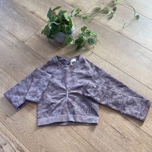 GYMSHARK LONG-SLEEVE